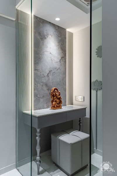 Bedroom interior decorator Vadodara East modern design